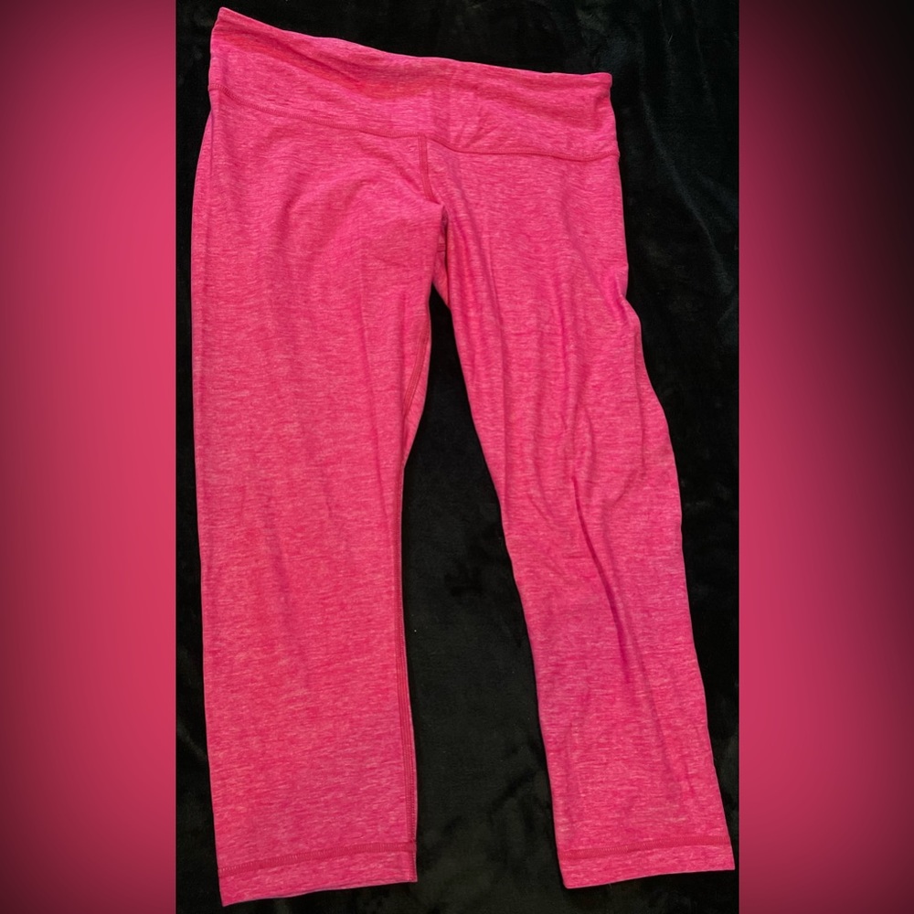 Lululemon Wonder Under Crop Leggings Bright Pink Size 10 Gently Used